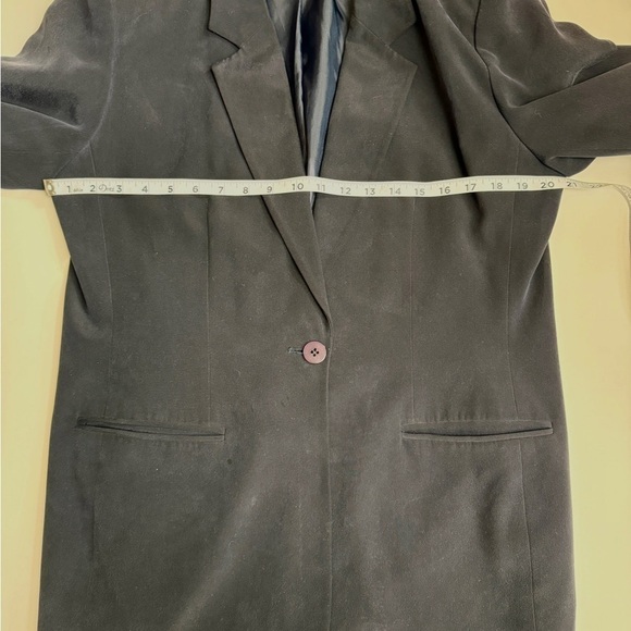 Vintage 90s Chaus 100% Silk Tailored Preppy Minimalist Oversized Blazer, Sz.12 - Picture 6 of 12